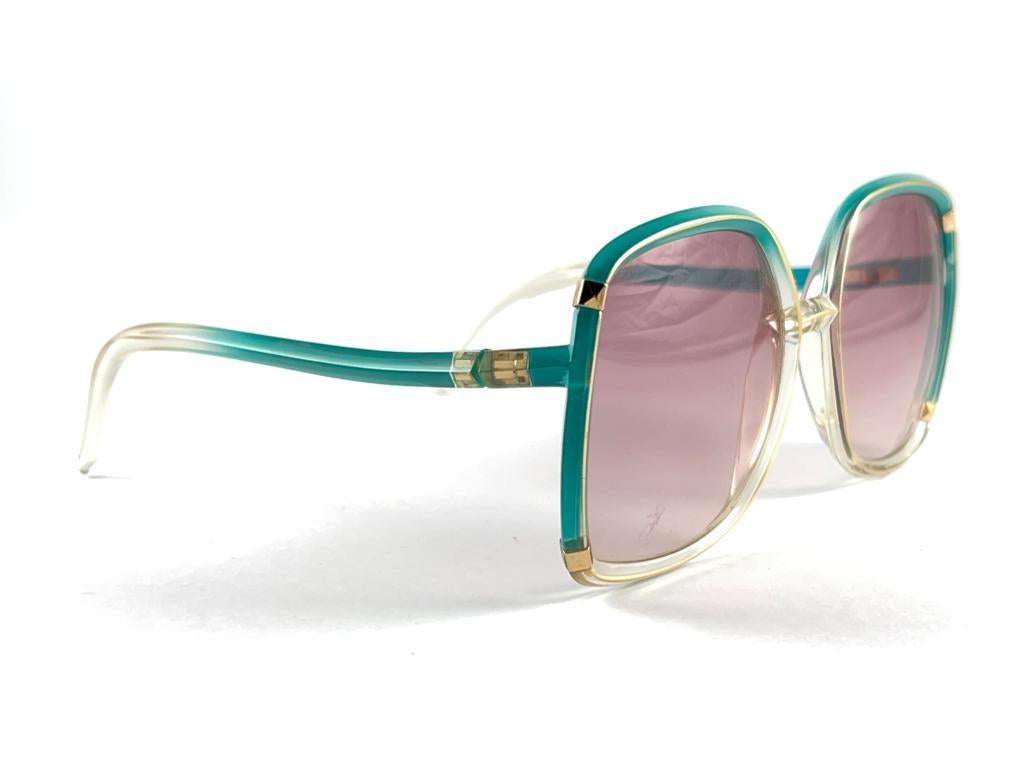 Mint Vintage Leonard Butterfly Translucent Turquoise Frame Sunglasses 70S France In New Condition For Sale In Baleares, Baleares