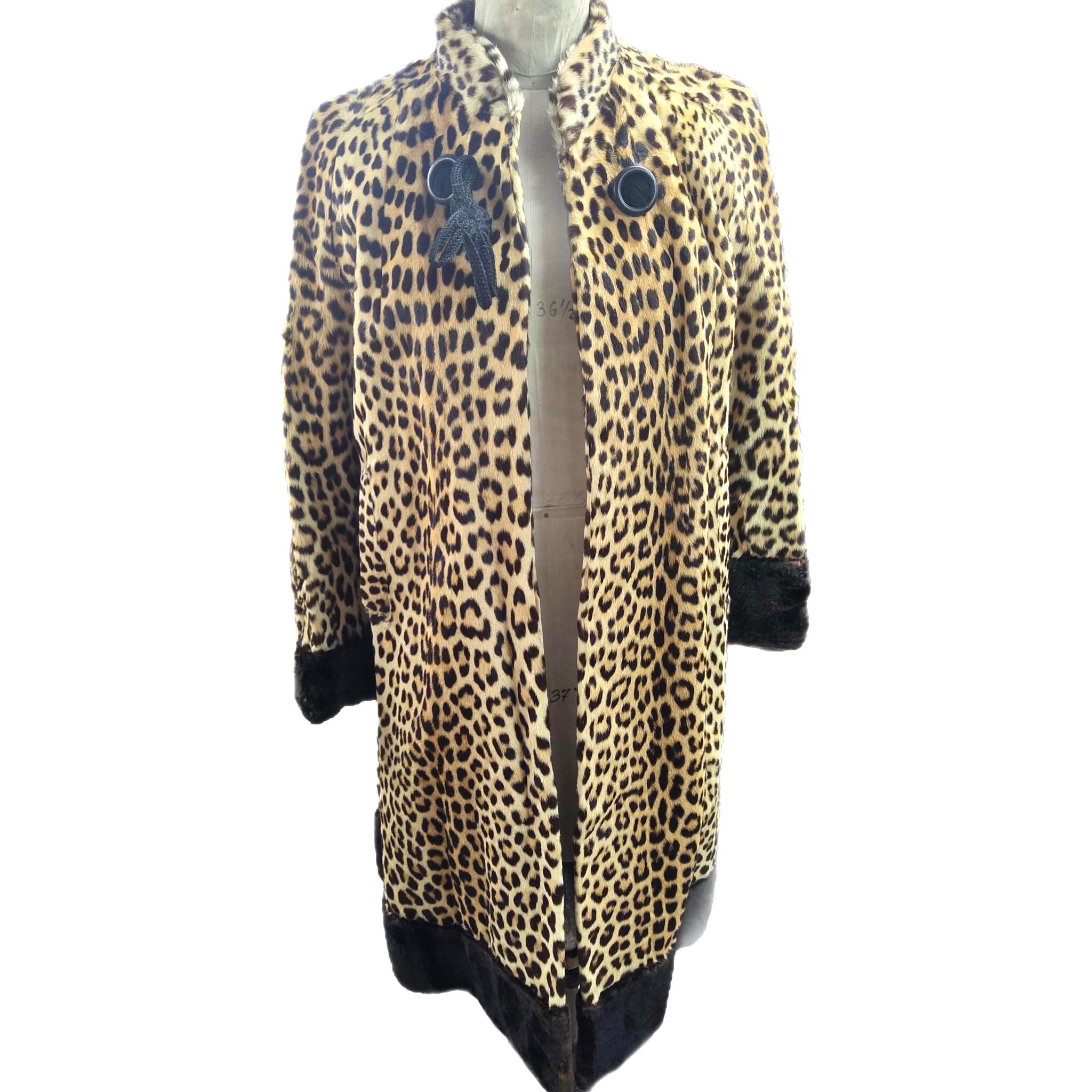 Mint Vintage Leopard fur coat size 10 For Sale 1