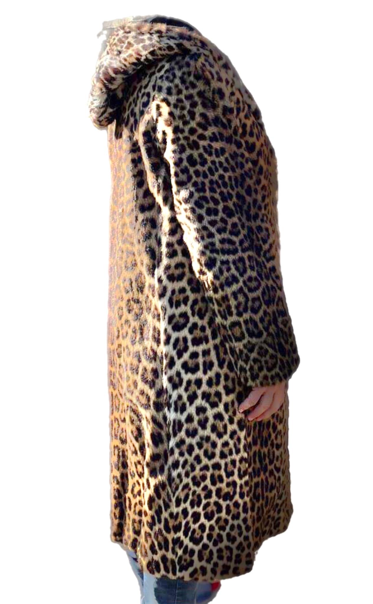 Mintfarbener Vintage Leopardenpelzmantel Größe 12 im Angebot 2