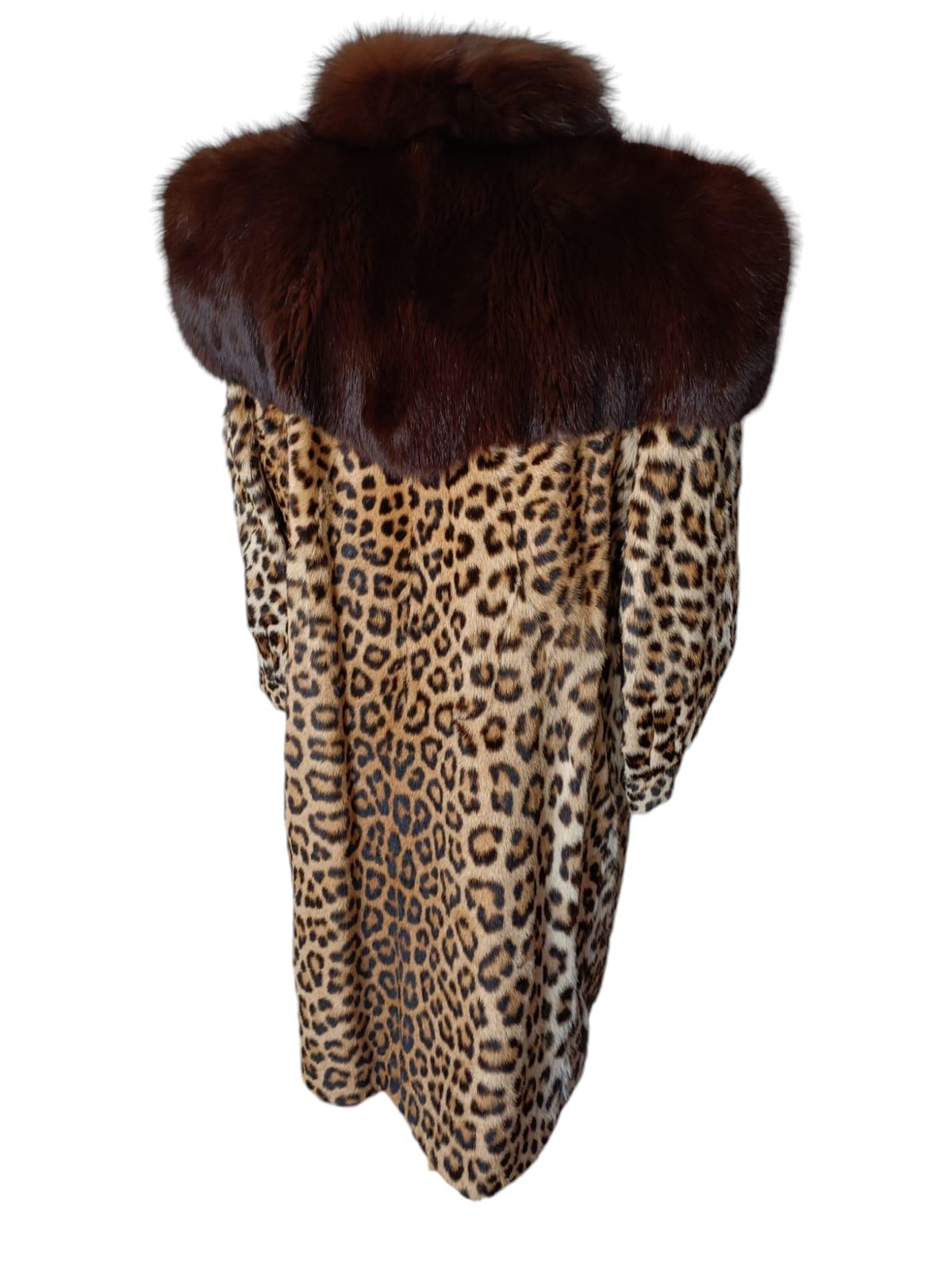 Mint Vintage Leopard fur coat***frozen vault size Small 6 For Sale 6