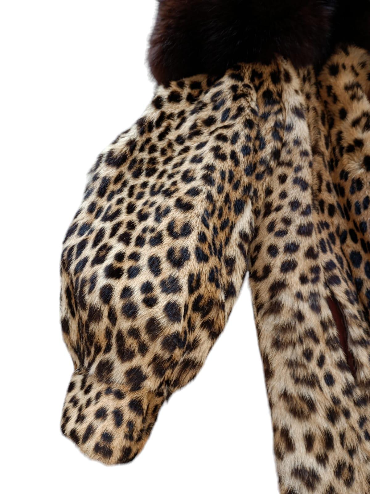 Mint Vintage Leopard fur coat***frozen vault size Small 6 For Sale 9
