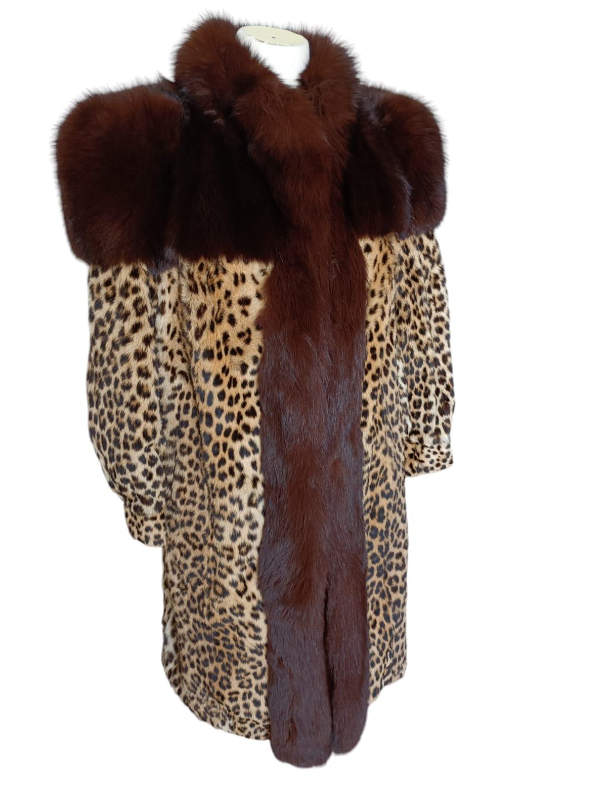 Mint Vintage Leopard fur coat***frozen vault size Small 6 For Sale 1