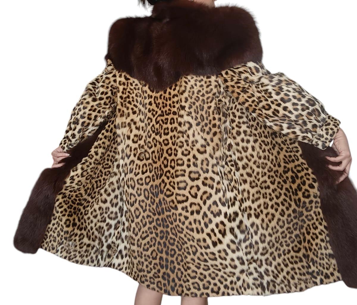 Mint Vintage Leopard fur coat***frozen vault size Small 6 For Sale 2