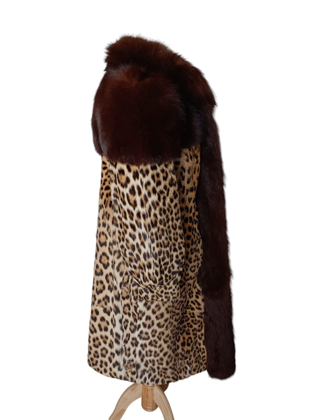 Mint Vintage Leopard fur coat***frozen vault size Small 6 For Sale 3