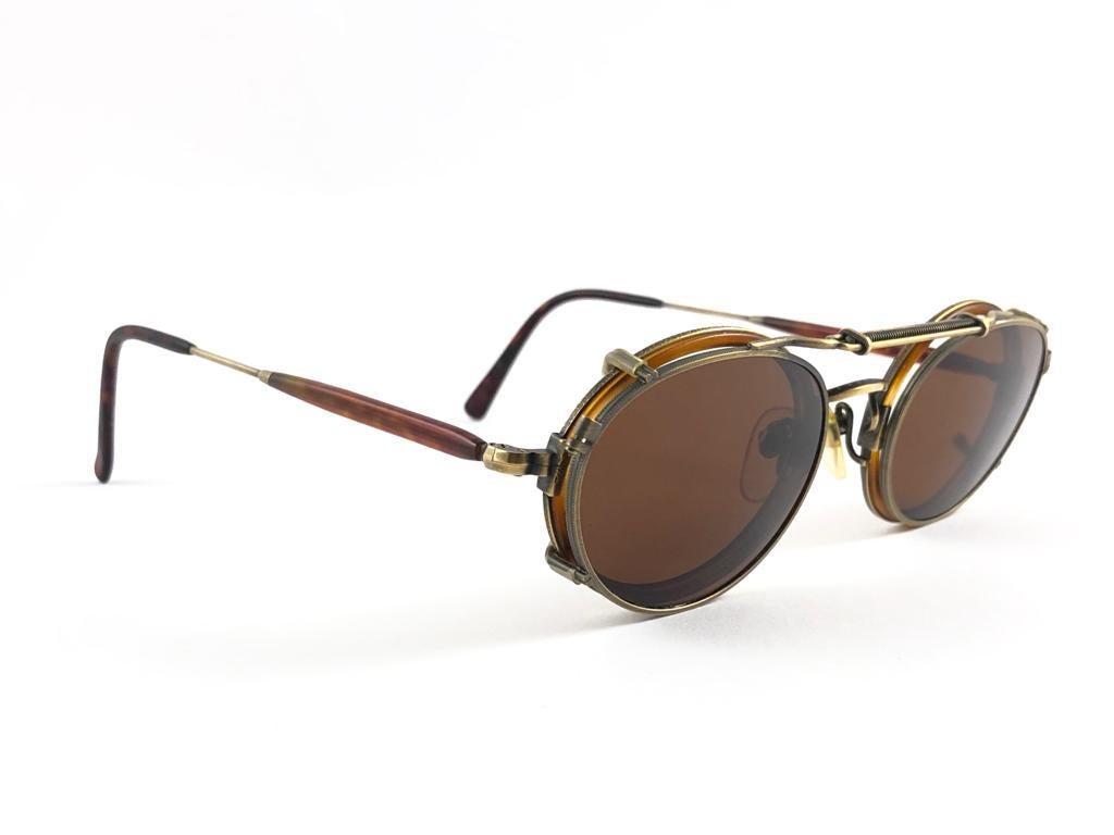 Mintfarbene Vintage Matsuda Vintage-Sonnenbrille mit Clip auf Altgold und Silber 1990er Jahre Hergestellt in Japan im Zustand „Neu“ im Angebot in Baleares, Baleares