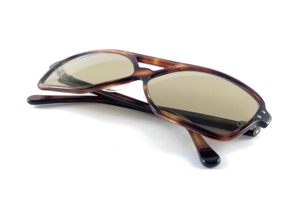 Mint Vintage Medium Tortoise Light Brown Gläser 60'S Frankreich Sonnenbrille im Angebot 6