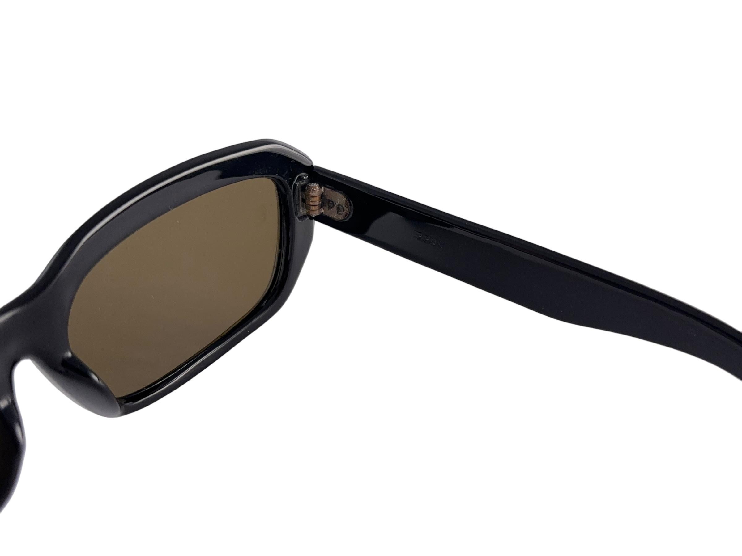 Mint Vintage Midcentury Schwarz Rechteckige Sonnenbrille 1960'S im Angebot 2