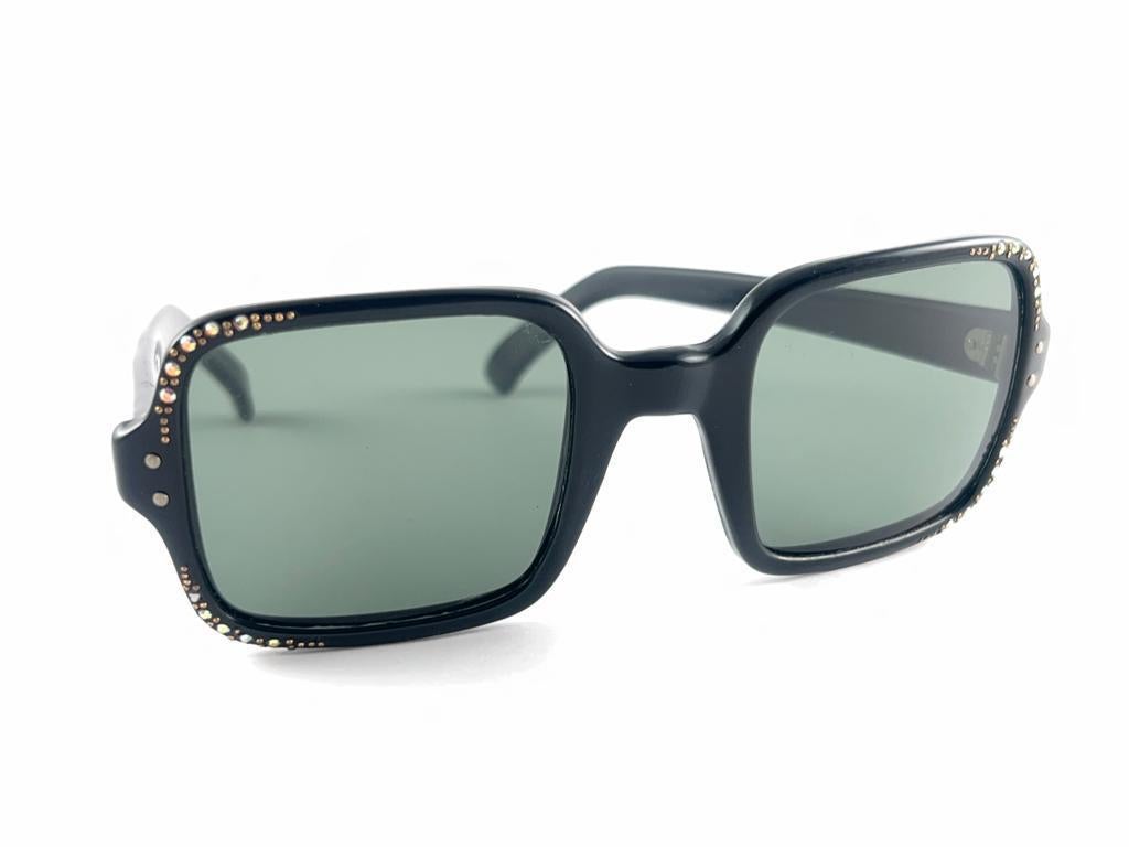 Women's Mint Vintage Midcentury Black Square Grey Lenses Frame 60'S Sunglasses France For Sale