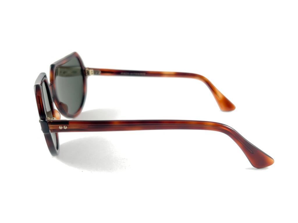 New Vintage Midcentury Tortoise Lenses Mirrored Frame 60's Sunglasses France en vente 2