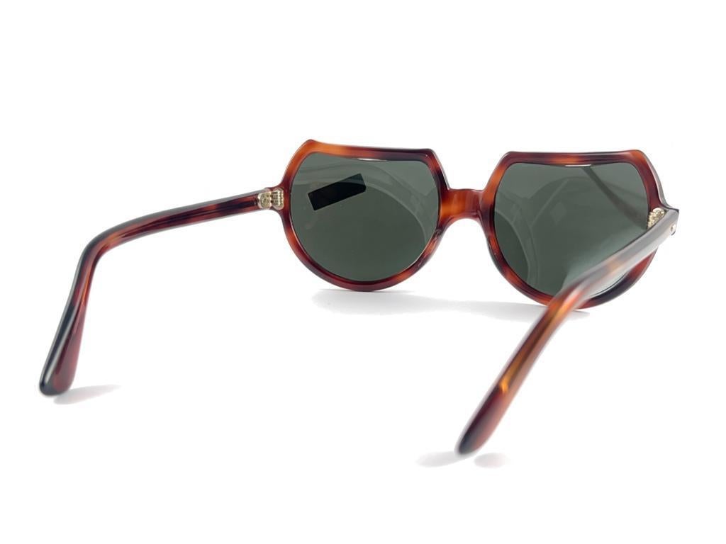 New Vintage Midcentury Tortoise Lenses Mirrored Frame 60's Sunglasses France en vente 5