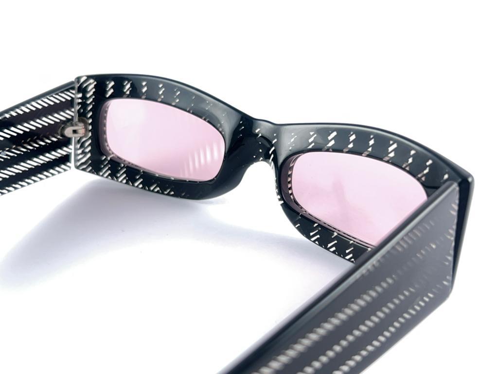 Mint Vintage Montana Rechteckige & durchscheinende  Handgefertigte 80'S Frankreich Sonnenbrille im Angebot 6