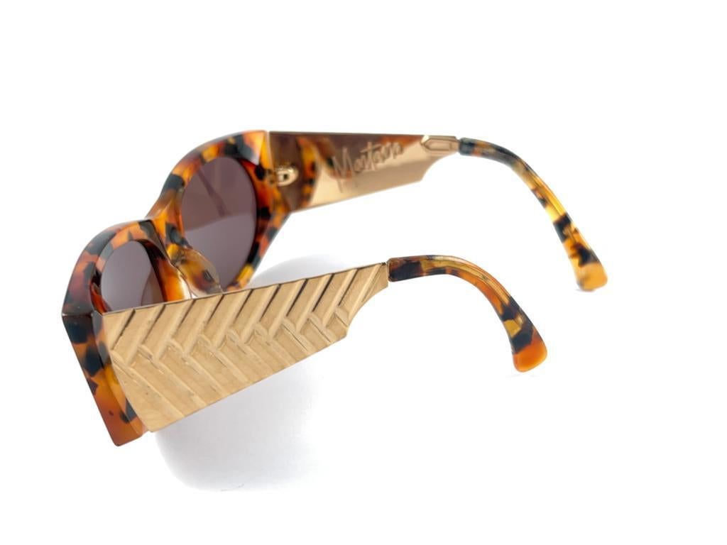 Mint Vintage Montana Tortoise & Gold Handmade in France Lunettes de soleil 1980's en vente 8