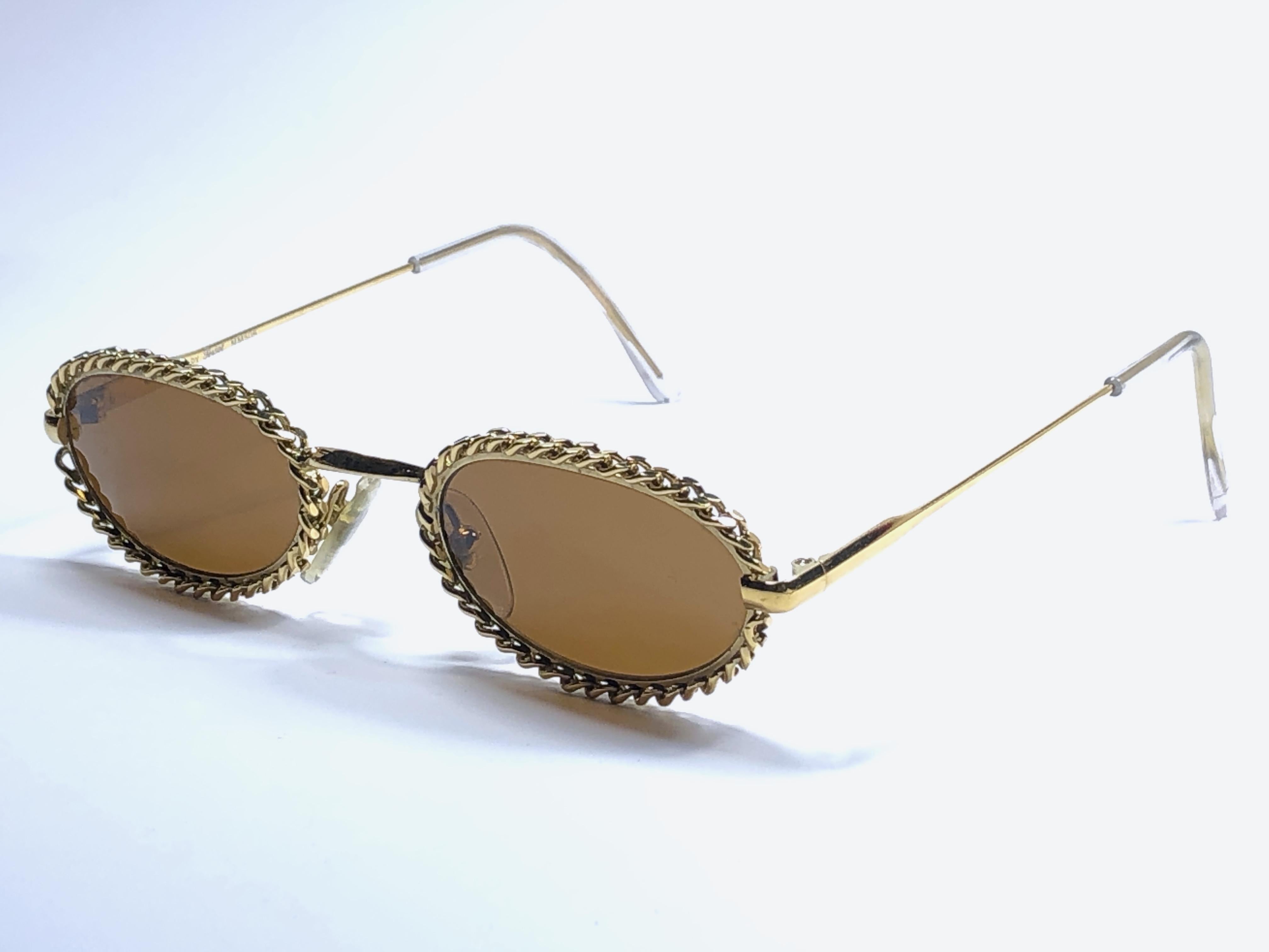 moschino gold chain sunglasses
