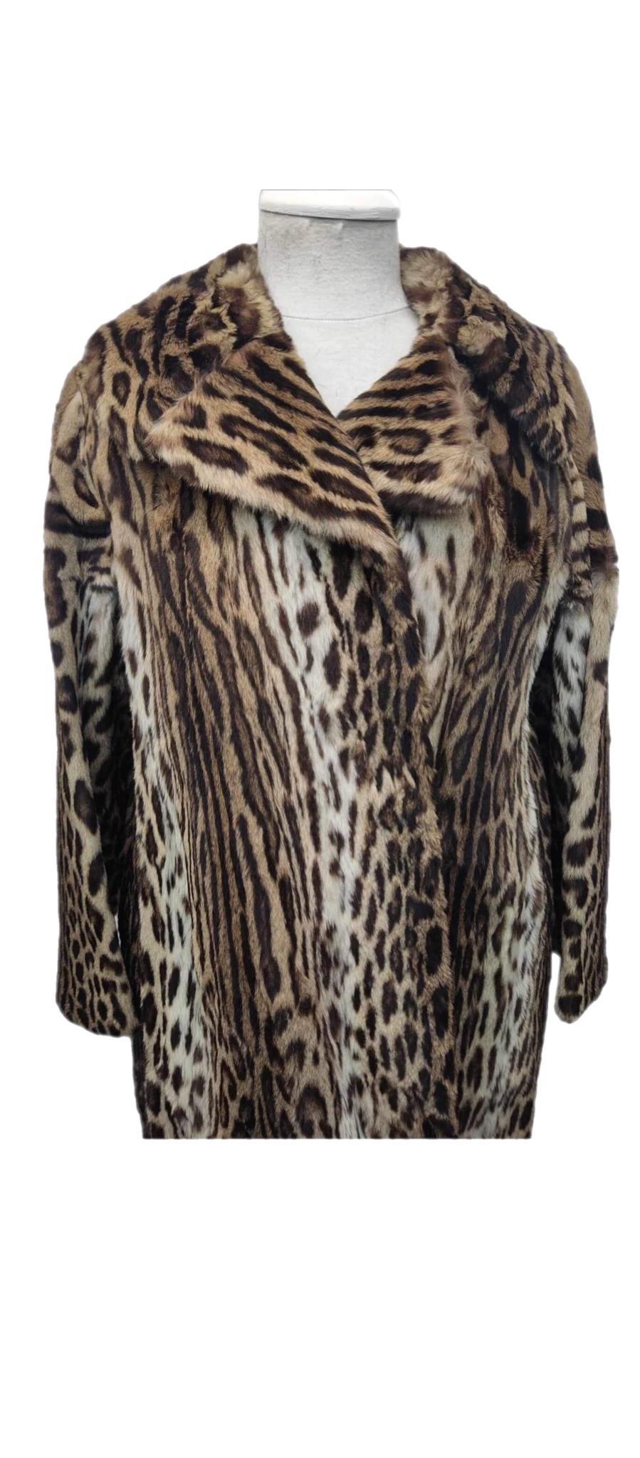 Mint Vintage Christian Dior ocelot fur coat size 12*****Vault unused no defects In New Condition For Sale In Montreal, Quebec