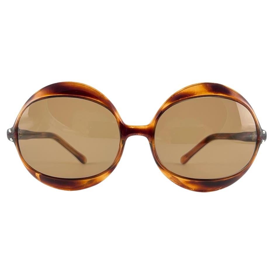 Mint Vintage Oversized Tortoise Sunglasses 1970's Made in France  en vente