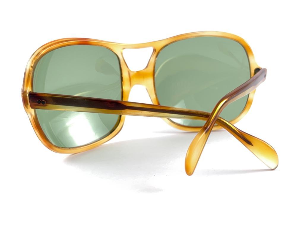 Mint Vintage Oversized Translucent  1970'S Sunglasses For Sale 7