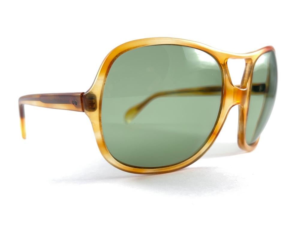 Women's or Men's Mint Vintage Oversized Translucent  1970'S Sunglasses For Sale