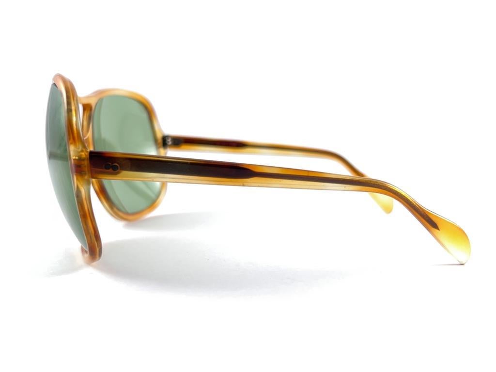 Mint Vintage Oversized Translucent  1970'S Sunglasses For Sale 1