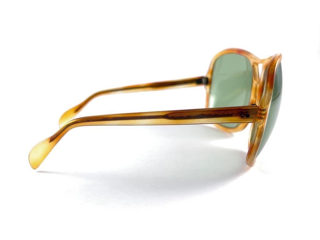 Mint Vintage Oversized Translucent  1970'S Sunglasses For Sale 2