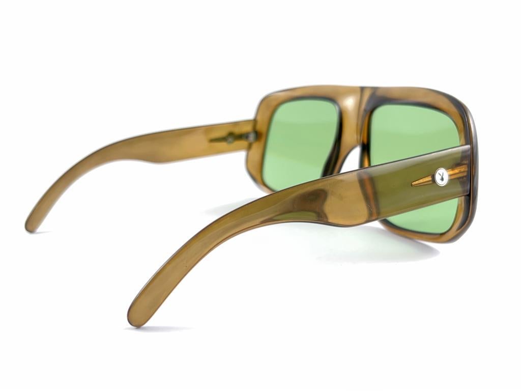 Mint Vintage Playboy Optyl Translucent Oversized Sunglasses 70's Made in Austria en vente 2