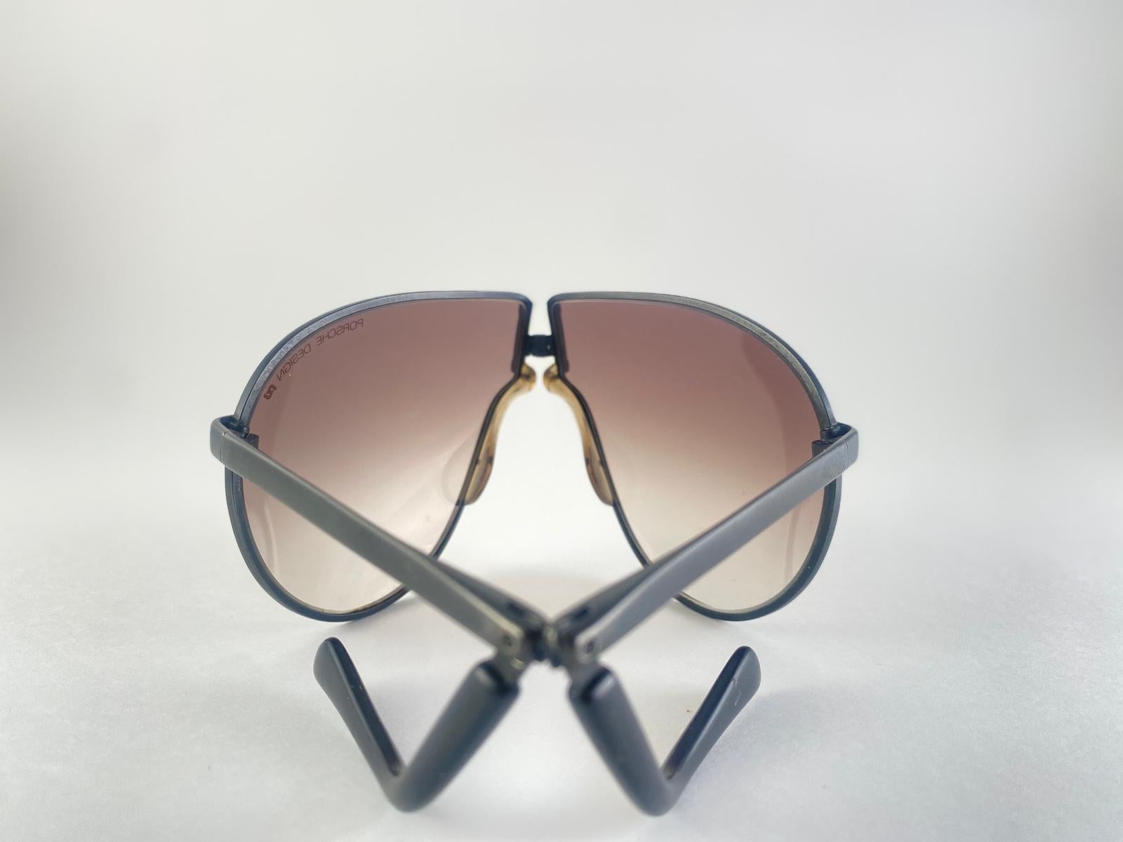 Occhiali da sole pieghevoli Porsche Design 5622 90 d'epoca, anni '90 in vendita 2