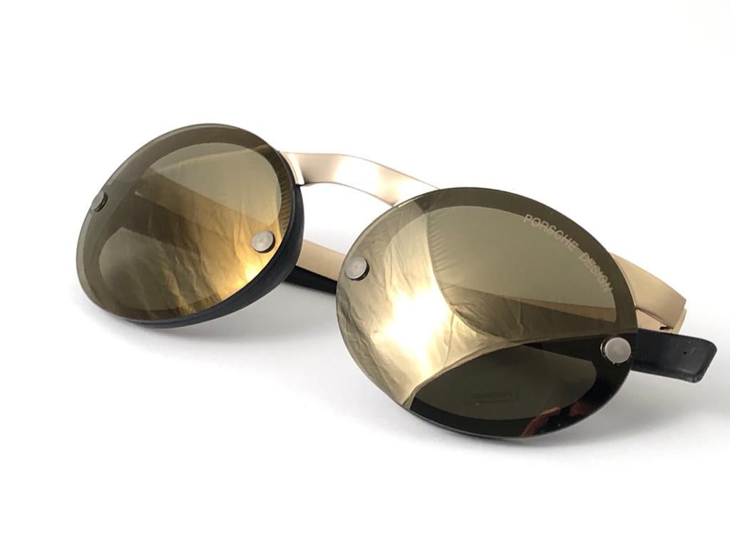 Mint Vintage Porsche Design 5694 40 Gold Matte Magnetische Sonnenbrille Österreich im Zustand „Neu“ in Baleares, Baleares