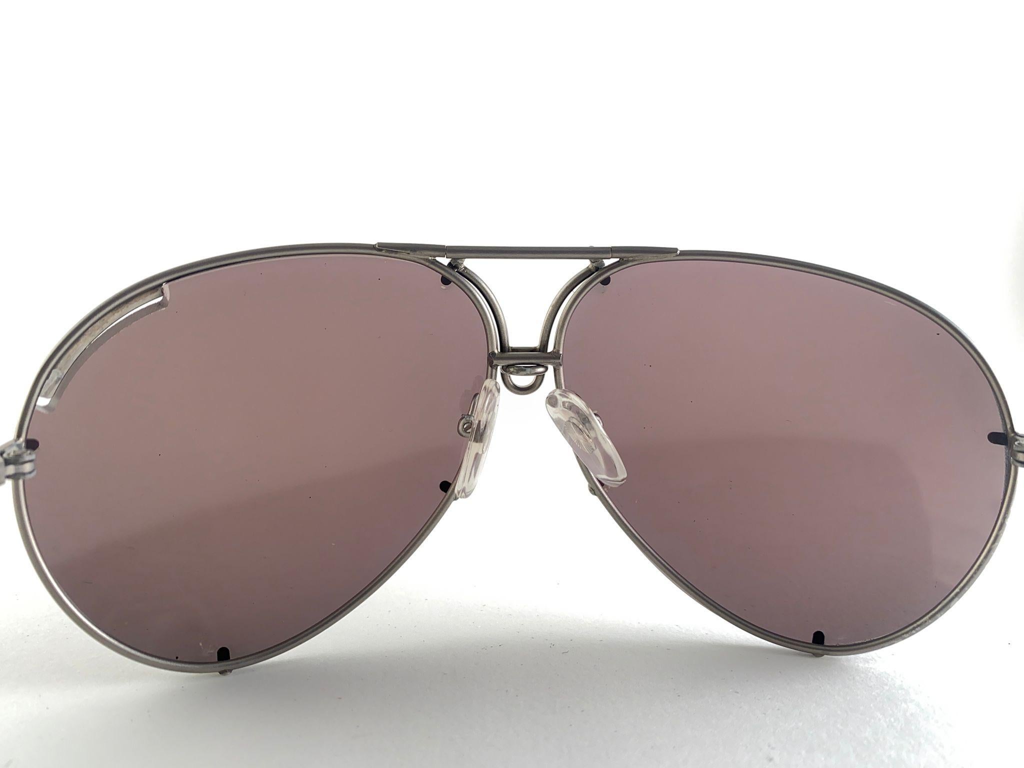Mint Vintage Porsche Design By Carrera 5621 Titan Matte Large Sunglasses Austria en vente 2