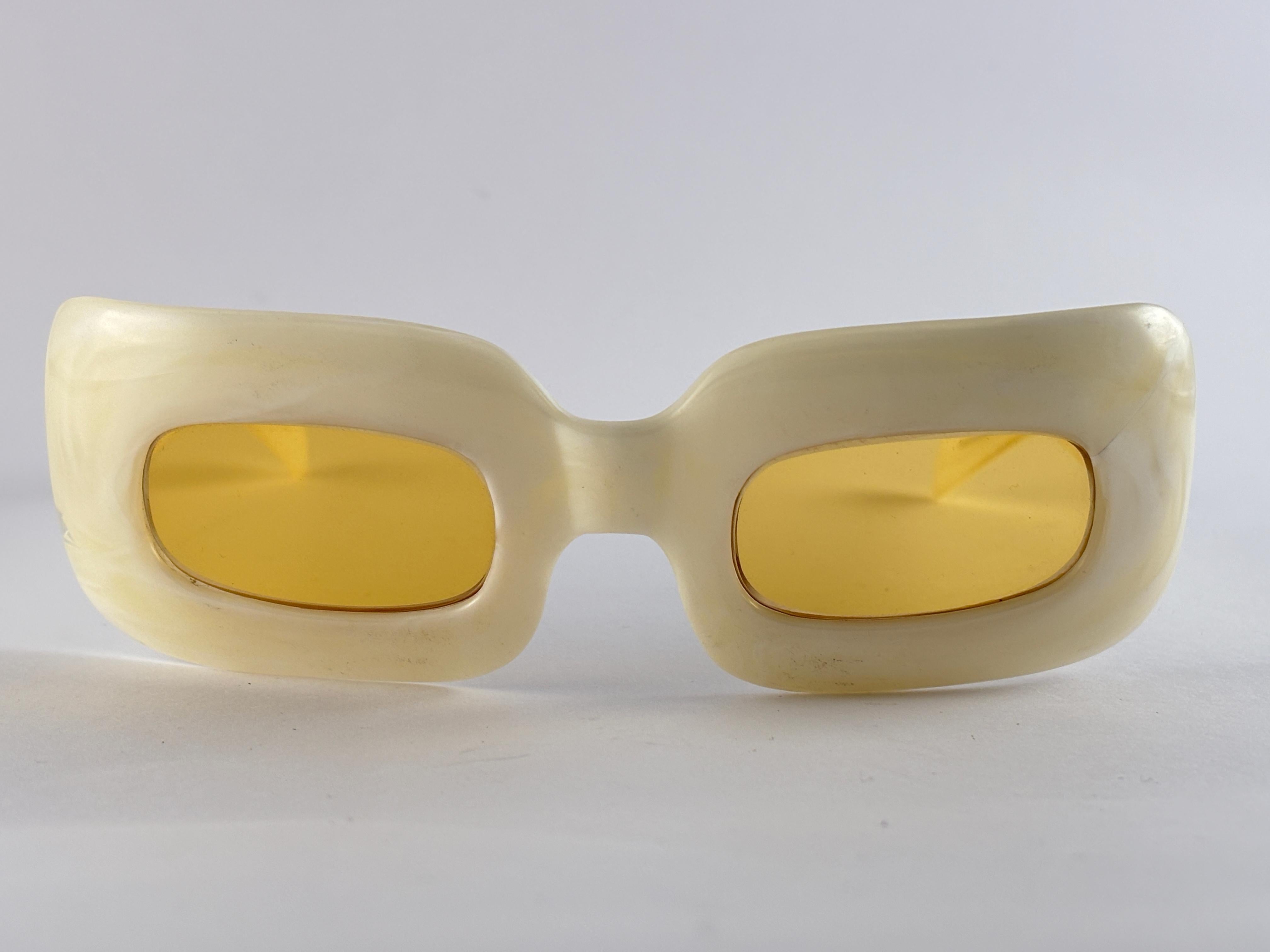 Mint Vintage Rare 1960'S Robust Solfina marmoriert Sonnenbrille 1960'S im Angebot 1