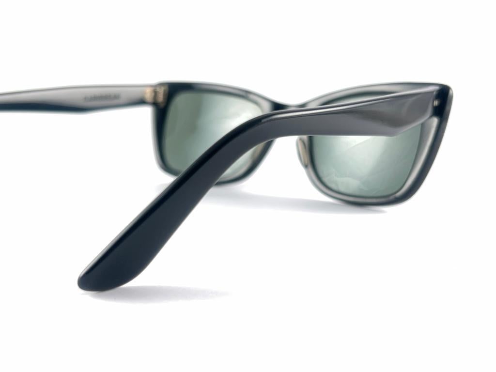 Women's or Men's Mint Vintage Ray Ban Caribbean 1960'S Midcentury Grey Lenses Usa B&L Sunglasses For Sale