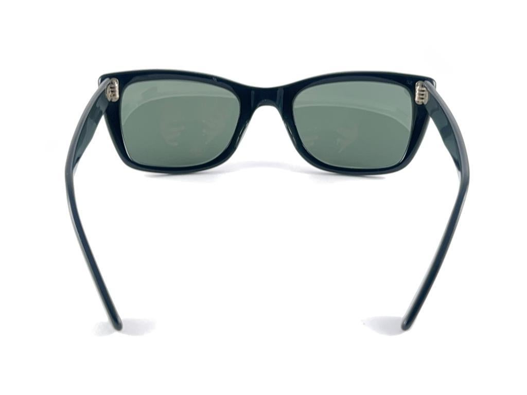 Mint Vintage Ray-Ban Caribbean 1960's Midcentury Grey Lenses Usa B&L Sunglasses en vente 4