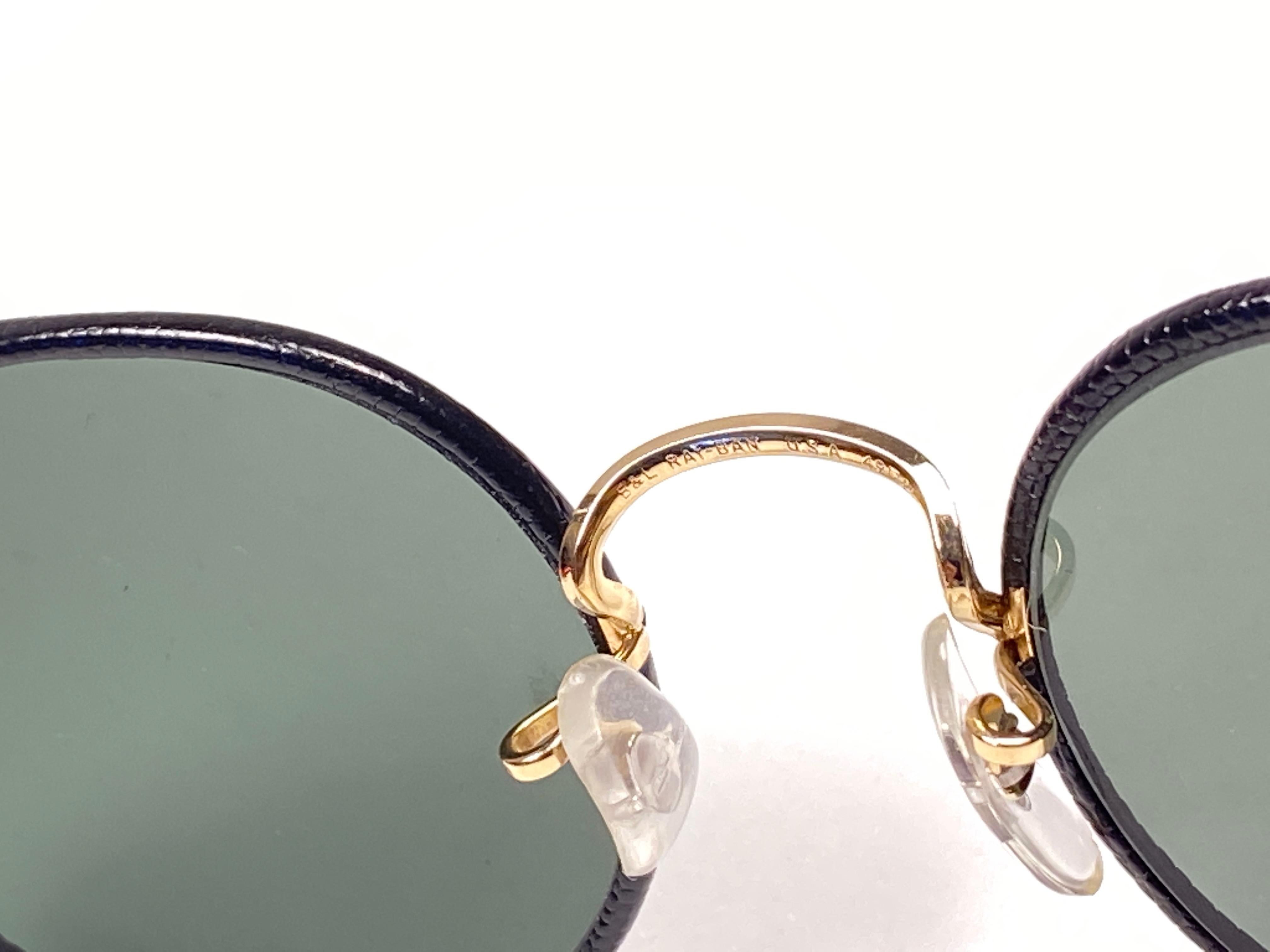 Ray Ban vintage di zecca con lenti tonde nere G15  Occhiali da sole B&L anni 80 in vendita 1