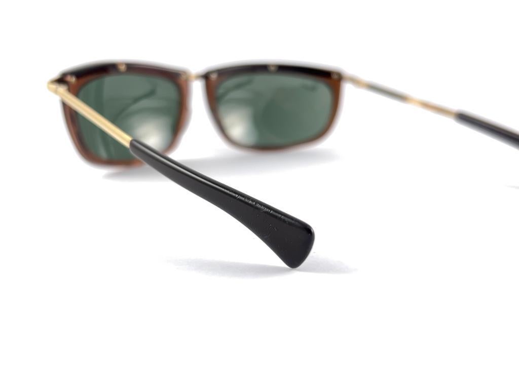 Mint Vintage Ray Ban Olympia Gold & Brown G15 Grey Lenses 1980's B&L Sunglasses en vente 5