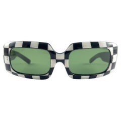 Mint Vintage Rectangular "Checked" Green Lenses 1960'S Made In France