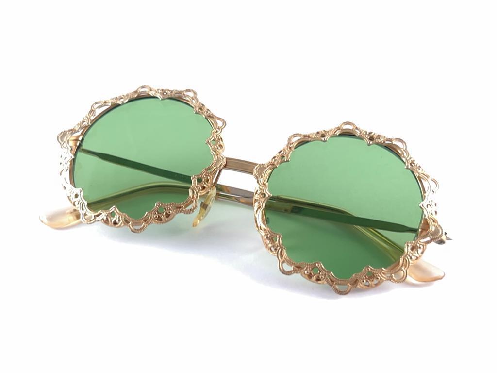 Mint Vintage Round Gold Frame Medium Green Lenses 1960'S Made In Italy For Sale 8