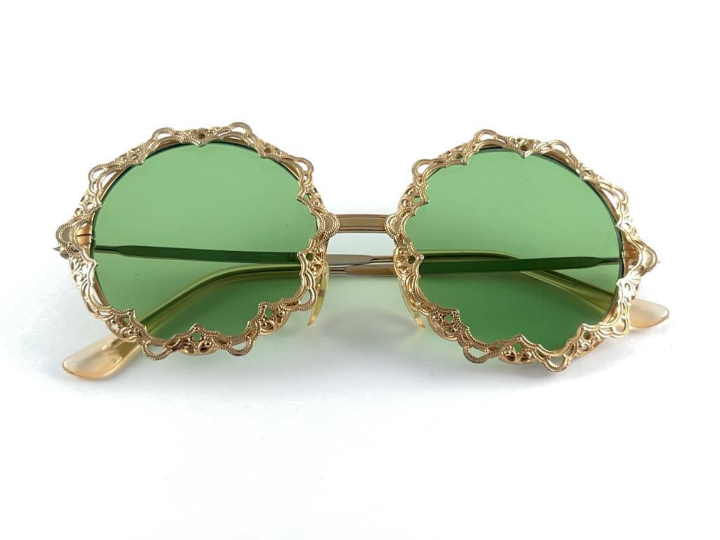 Mint Vintage Round Gold Frame Medium Green Lenses 1960'S Made In Italy For Sale 9
