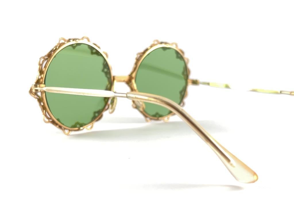 Mint Vintage Round Gold Frame Medium Green Lenses 1960'S Made In Italy For Sale 2
