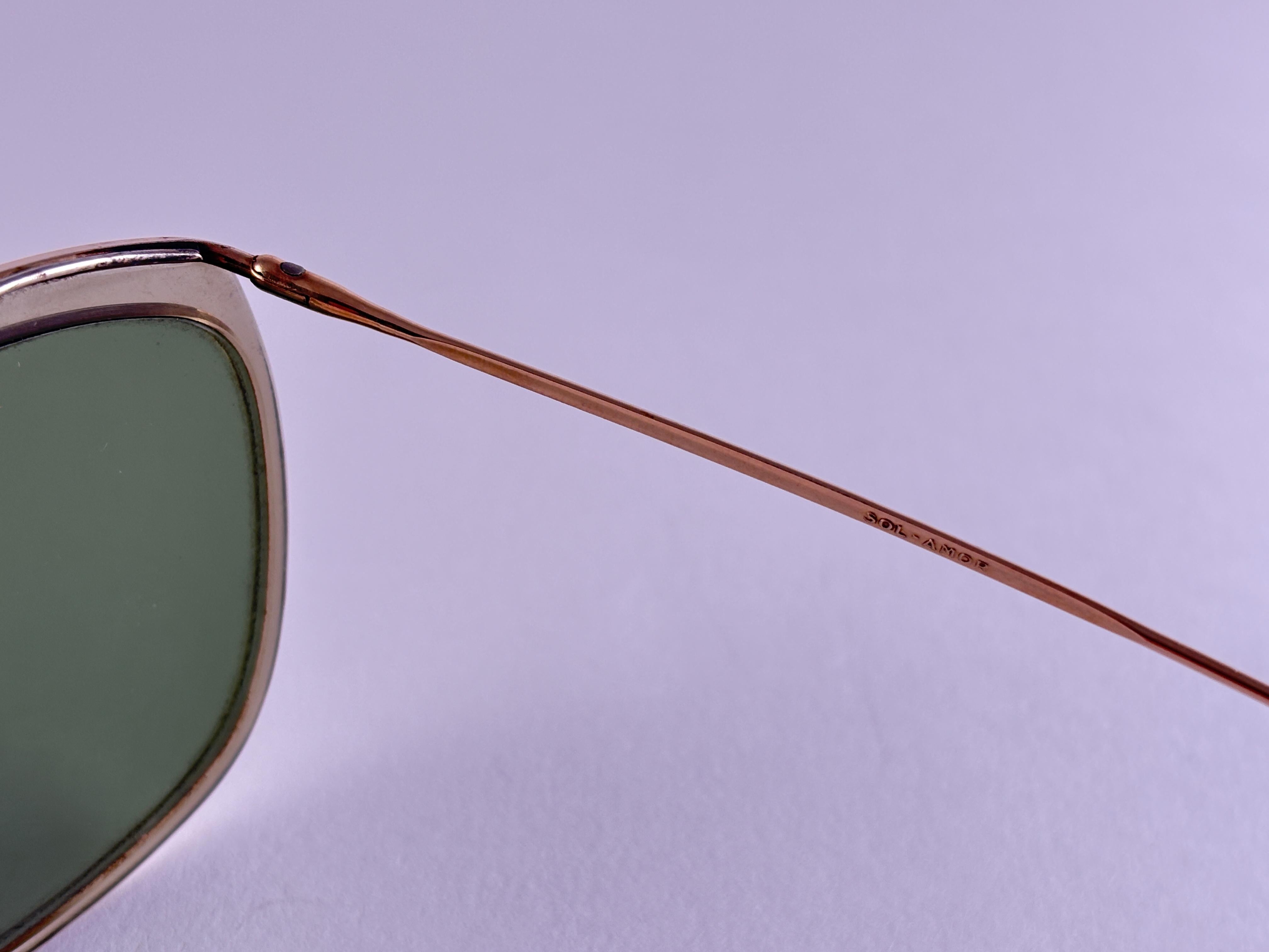 Women's or Men's Mint Vintage Sol Amor Small Grey & Gold Frame Sunglasses 1960's France For Sale