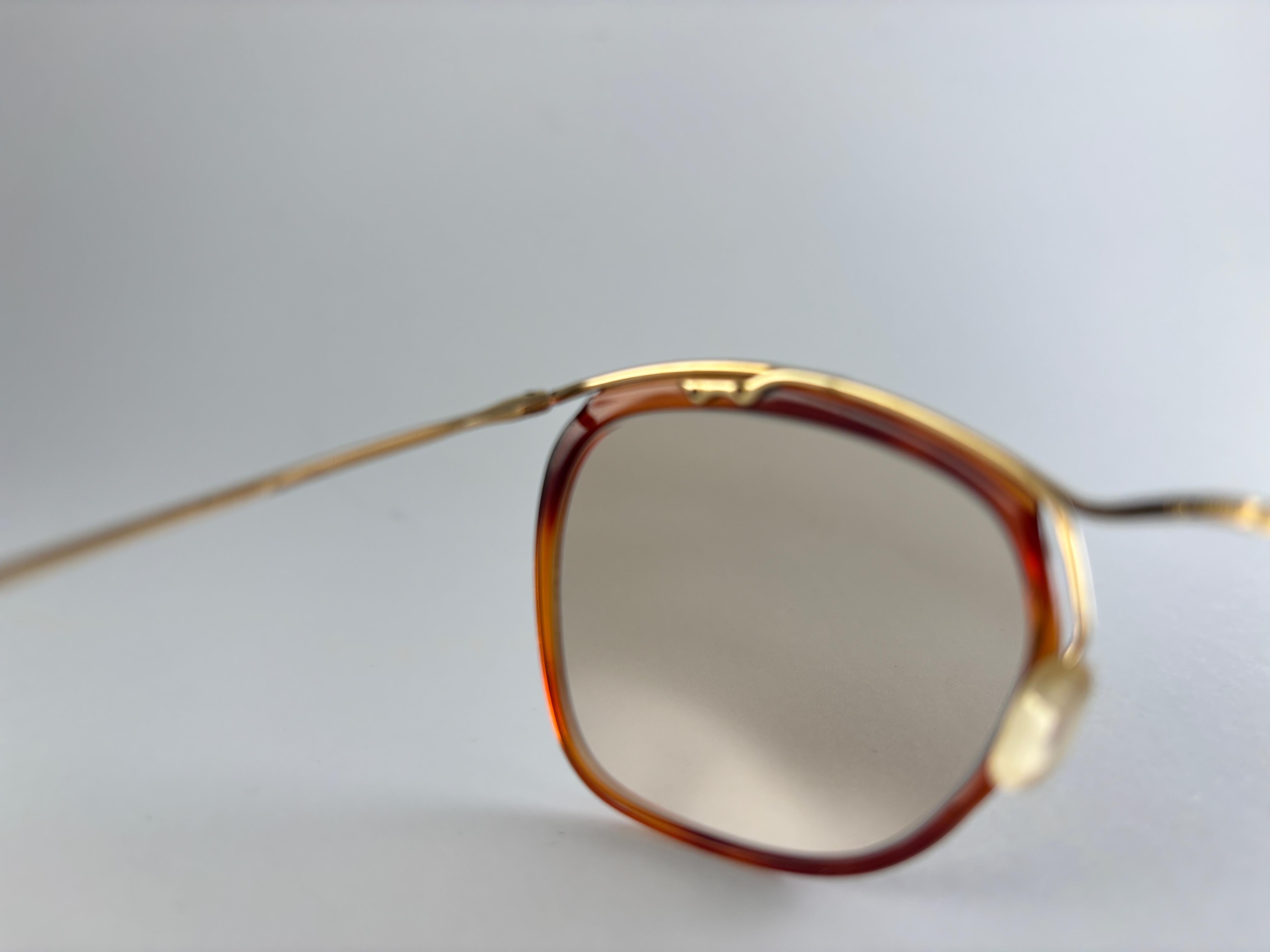 Mint Vintage Sol Amor Kleine Schildkröte & Gold Frame Sonnenbrillen 1960er Jahre Frankreich im Angebot 1