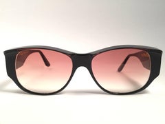 Mint Vintage Ultra "" Katmandu "" Schlank Schwarz  Britische handgefertigte Sonnenbrille aus den 1980er Jahren