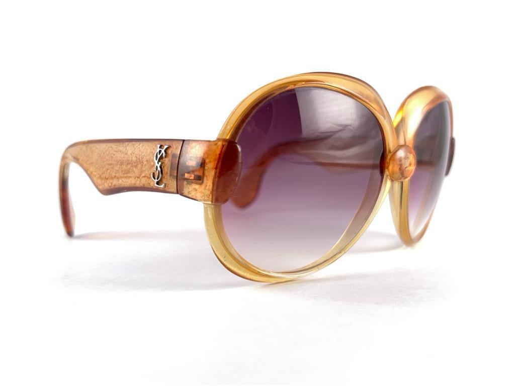 Mint Vintage Yves Saint Laurent YSL 543 Translucent Amber 70s France Sunglasses  For Sale 2