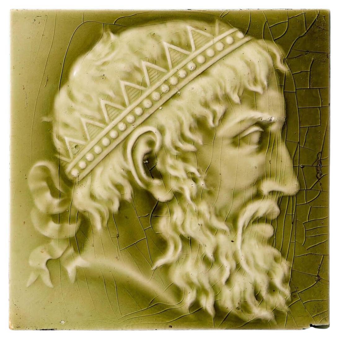 Tile de portrait à profil néoclassique émaillé de 6 pouces de Minton