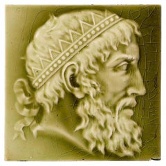 Tile de portrait à profil néoclassique émaillé de 6 pouces de Minton