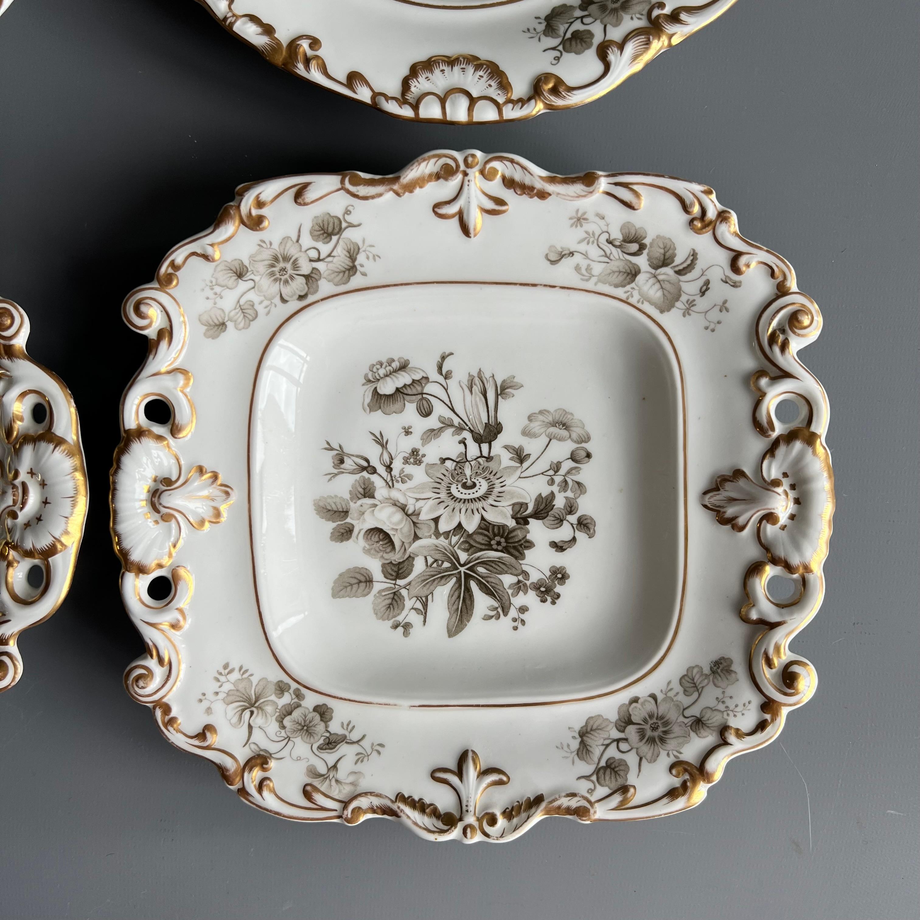 Minton Dessert Service, Inverted Shell White with Monochrome Flowers, ca 1830 For Sale 6