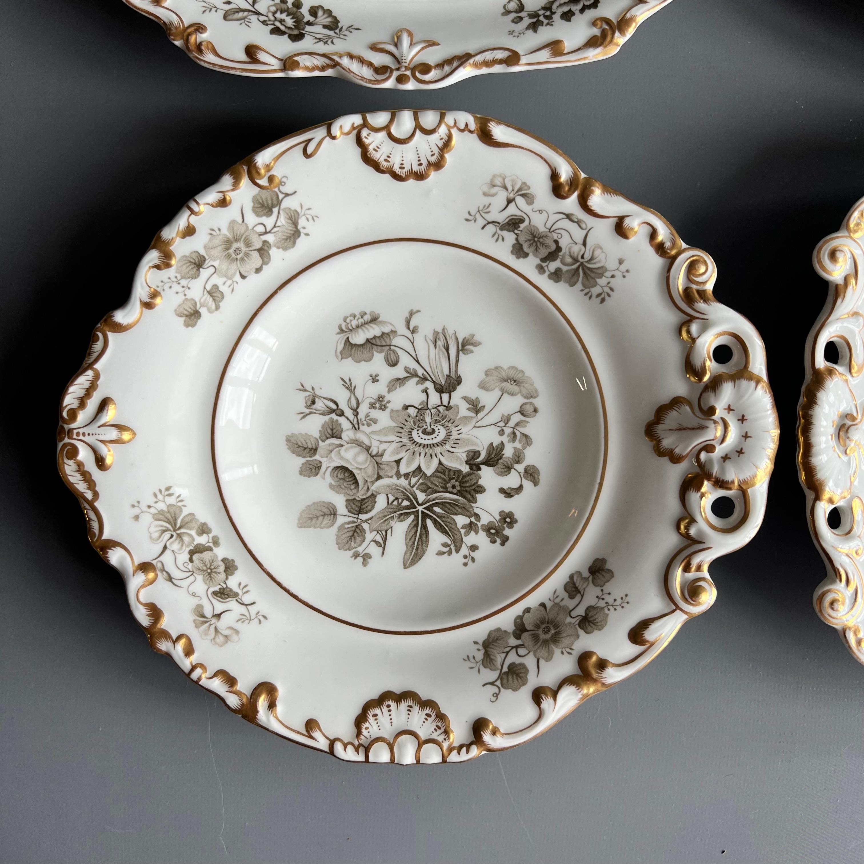 Minton Dessert Service, Inverted Shell White with Monochrome Flowers, ca 1830 For Sale 9