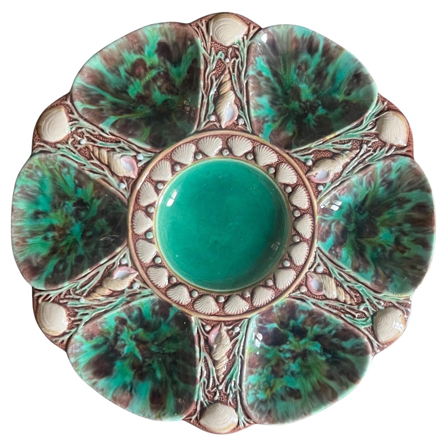 Minton Smaragdgrüner Austernteller, um 1873 (Handbemalt) im Angebot