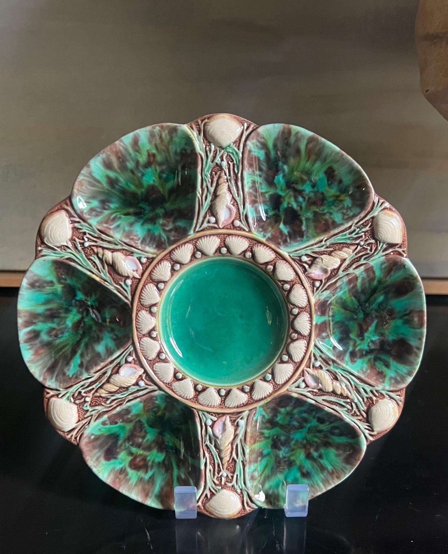Minton Smaragdgrüner Austernteller, um 1873 im Angebot 1