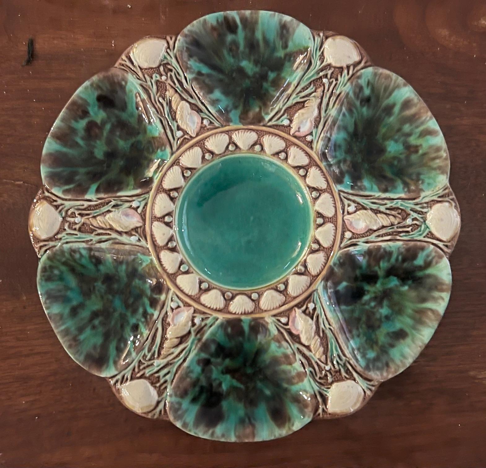 Minton Smaragdgrüner Austernteller, um 1873 im Angebot 2