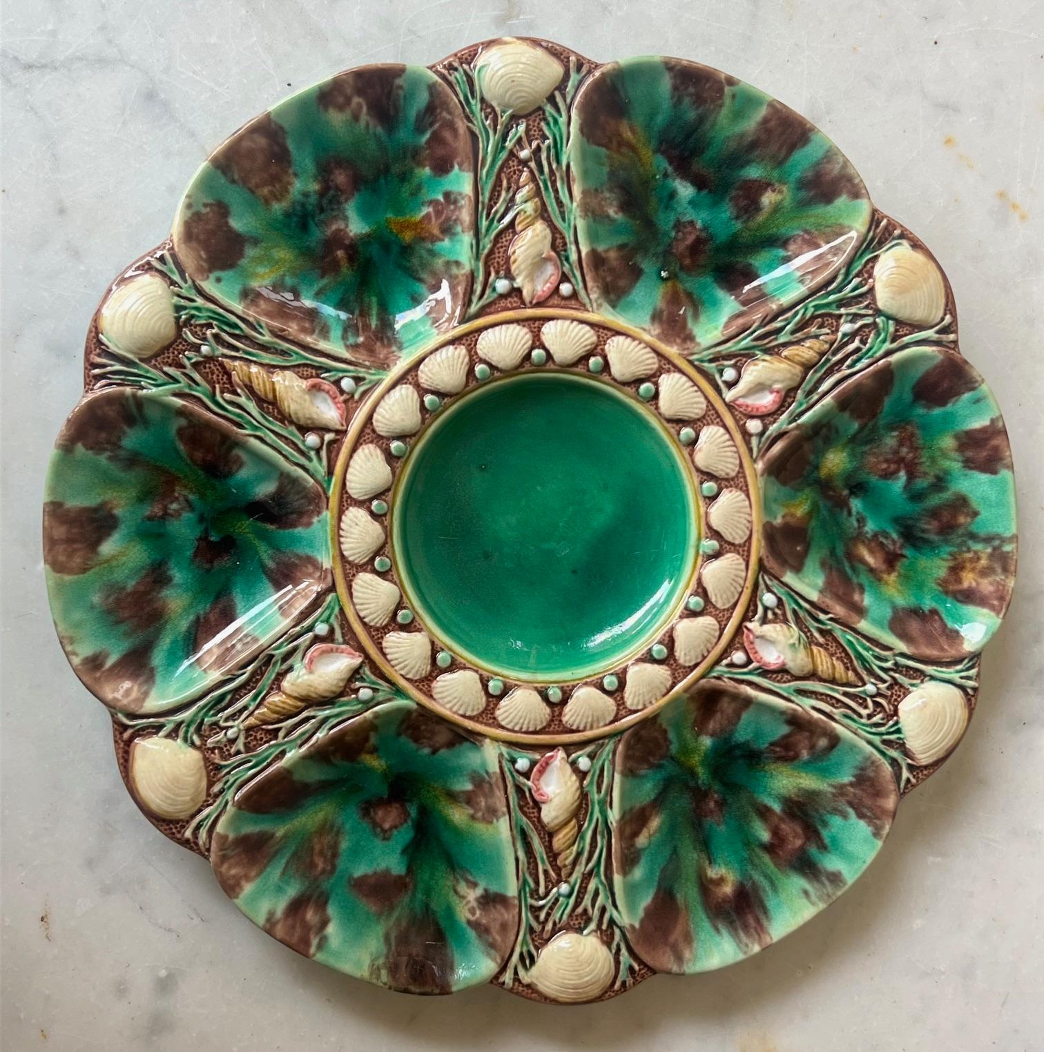 Minton Smaragdgrüner Austernteller, um 1876 im Angebot 2