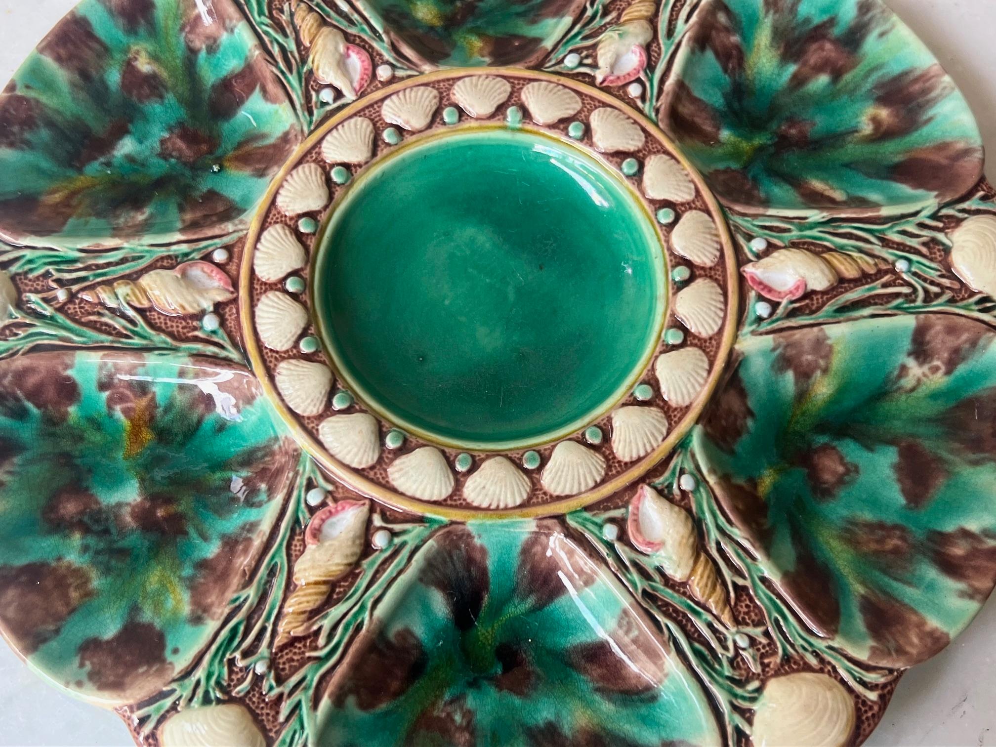 Minton Smaragdgrüner Austernteller, um 1876 im Angebot 1