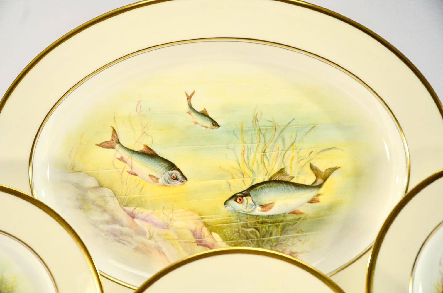 Minton Hand Painted Artist Signed Fish Service with Platter, 12 Plates and Gravy For Sale 3